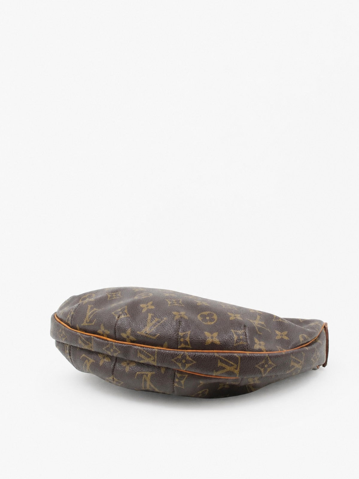 Louis Vuitton Croissant MM