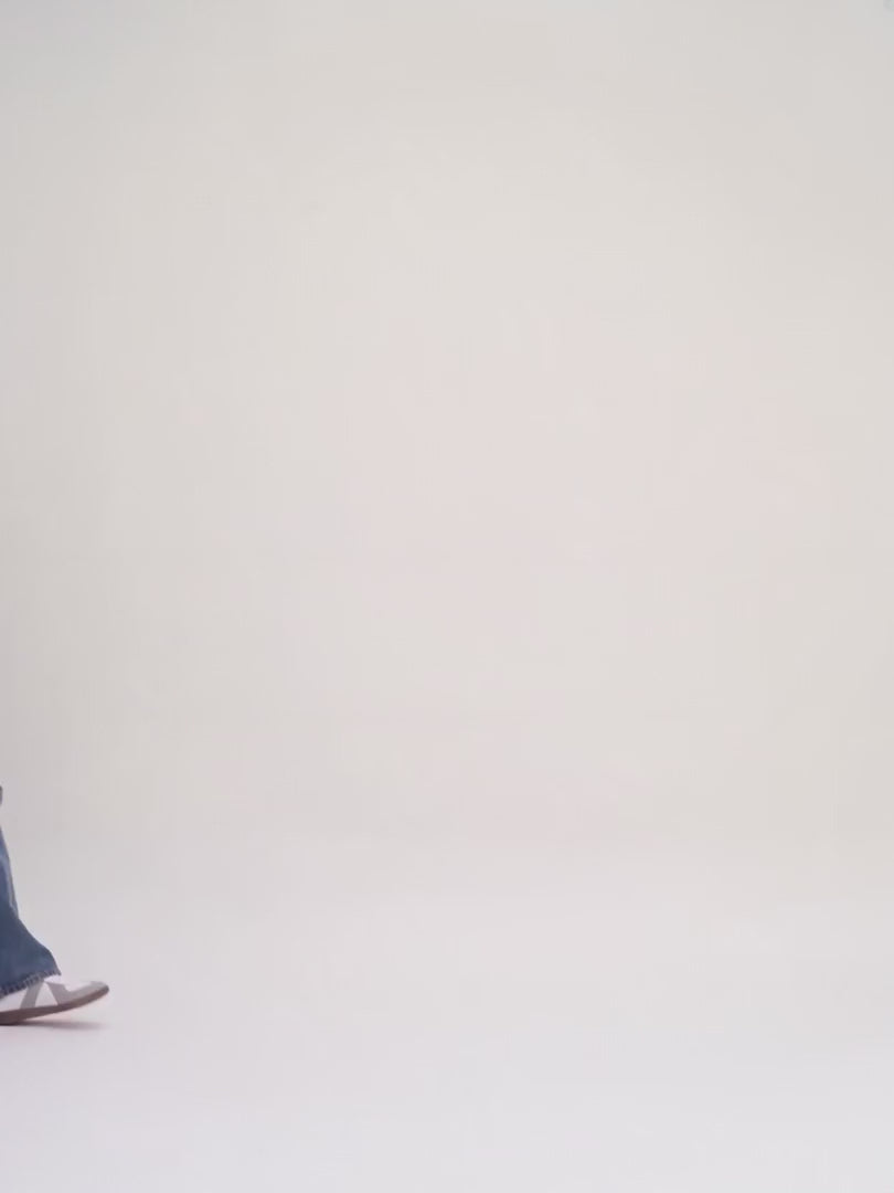 Indlæs video: Balenciaga Small City White Leather